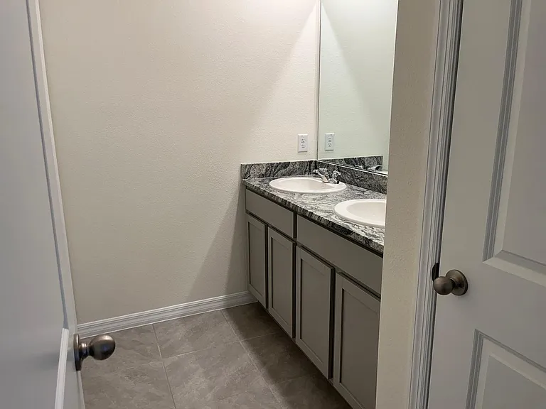 35835 Ellsworth Pl — Photo 9