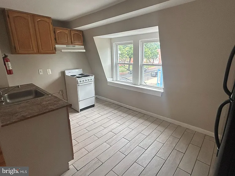 141 High St #3 — Photo 4