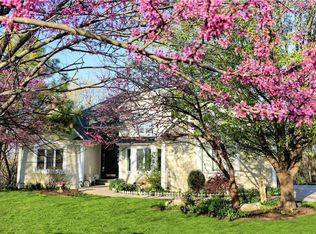 16595 Orchard Ln, Stilwell, KS 66085