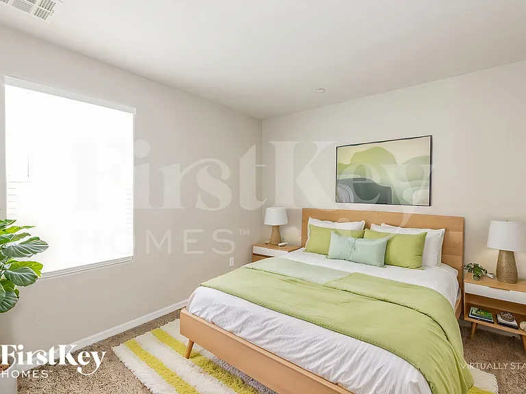 838 N Water St — Photo 14