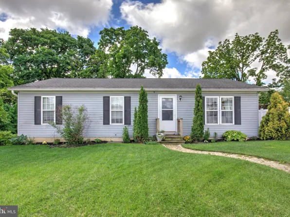 3190 Irishtown Rd, Gordonville, PA 17529