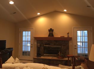 8268 Lewis Rd, Olmsted Falls, OH 44138