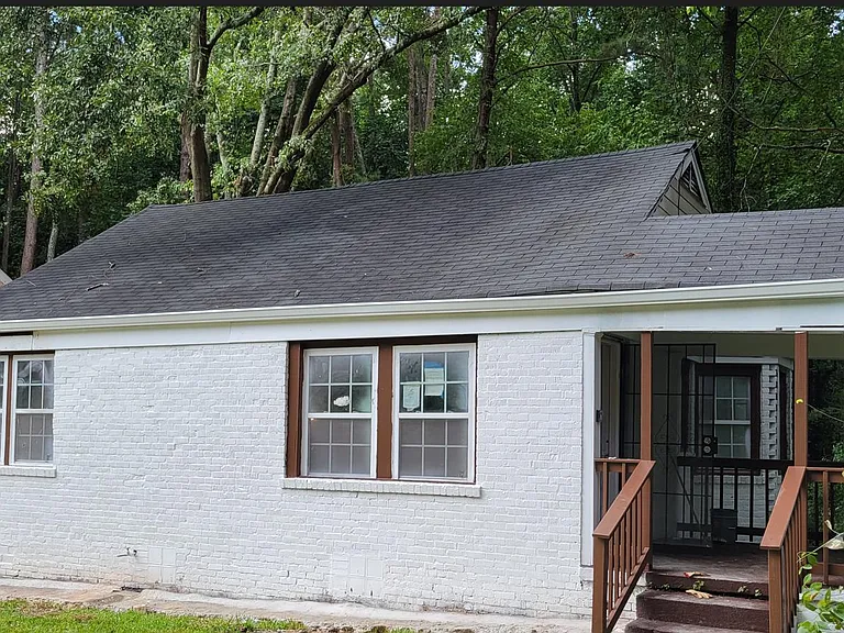 240 Whitaker Cir NW — Photo 1