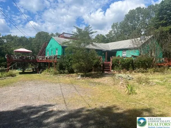 75 Coyote Dr, Jim Thorpe, PA 18229