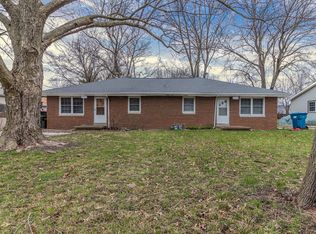 502 Airport Rd, Urbana, IL 61802