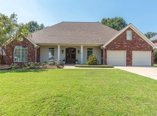 33 Lakes Blvd, Starkville, MS 39759