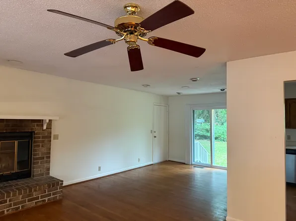 2504 Hermitage Rd, Beaufort, SC 29902
