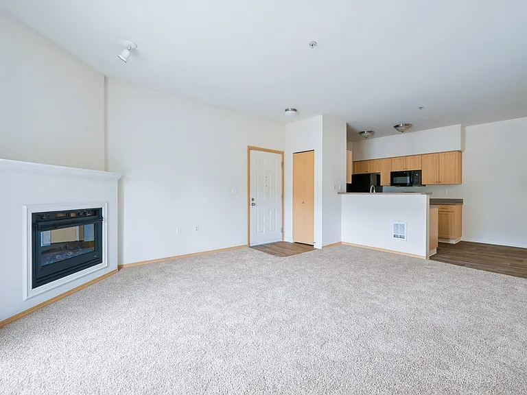 Abbey Rowe Apartments — Photo 18