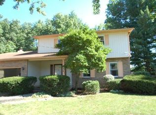 506 Heather Hill Rd, Columbus, OH 43213