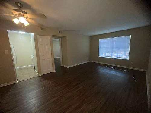 The New Meridian Apartments Photo 1 The New Meridian Apartments Photo 1