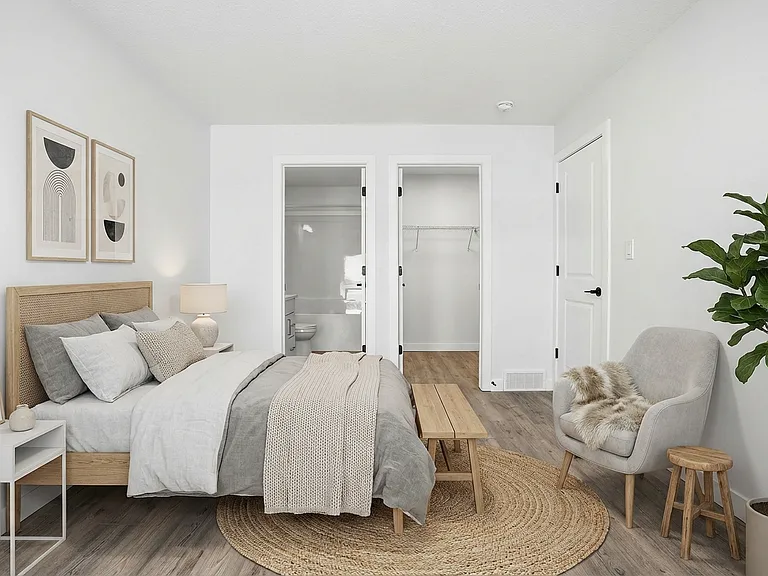 1621 W Market St — Photo 12