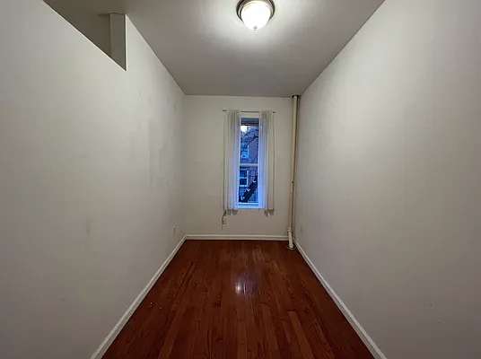 Rented by Compass | media 22