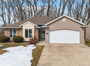 2718 W Independence Ct, Appleton, WI 54914
