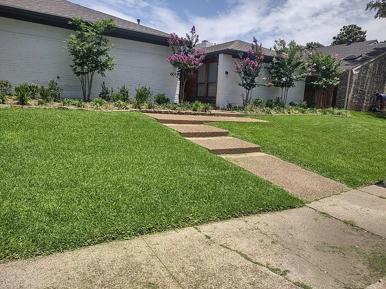 6019 Yellow Rock Trl — Photo 25