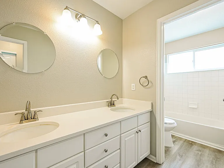 4060 Storm Cloud Way — Photo 15