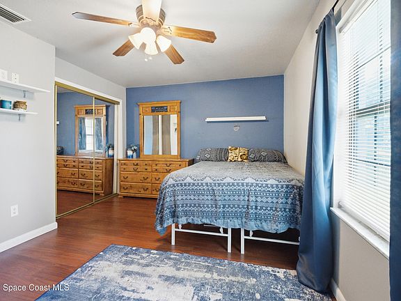 3rd image of 1282 Hedgecoth St NW