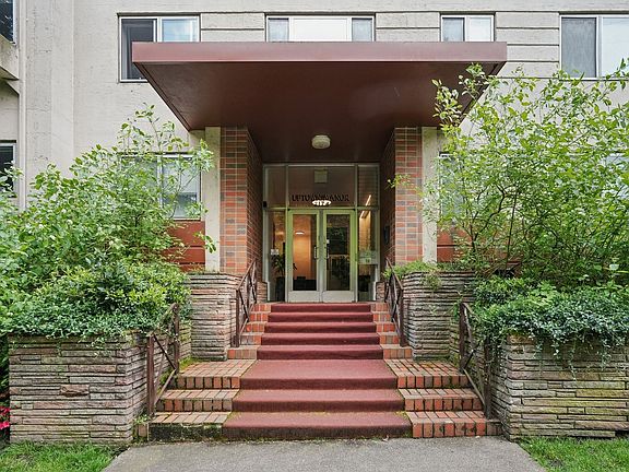 2nd image of 2174 NW Davis St APT 204