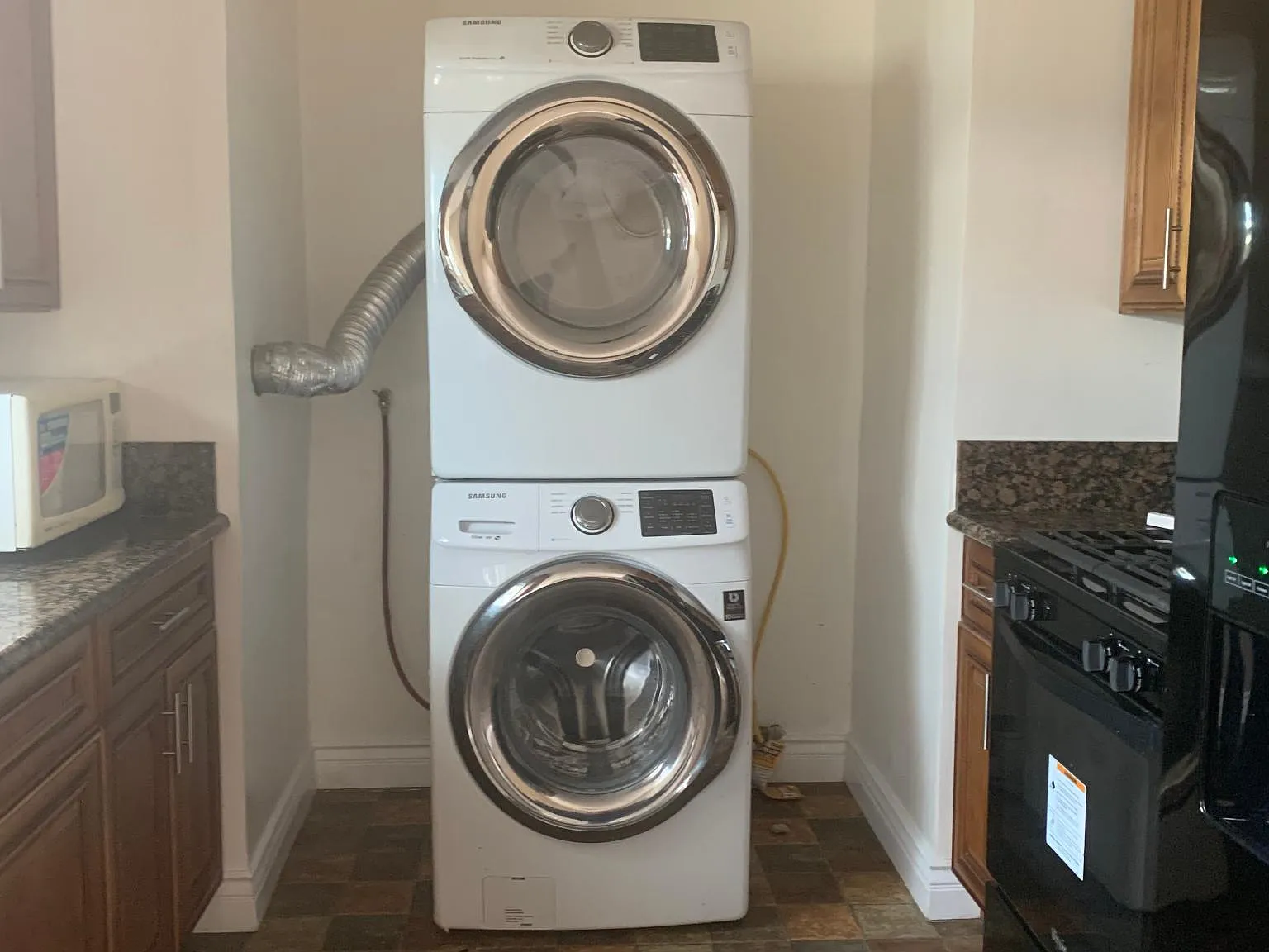 2 bed, $2,700 — Photo 4