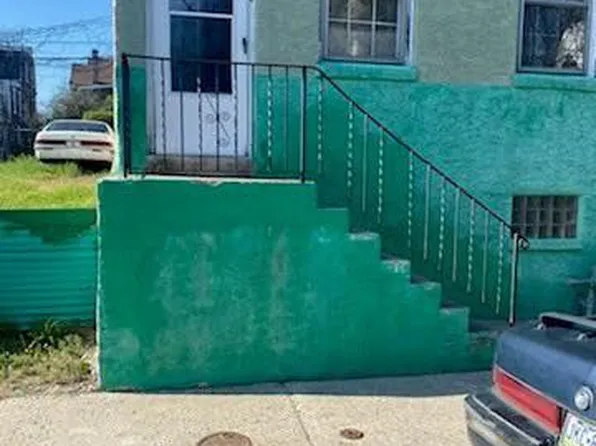 222 Woodrow St, Chester, PA 19013