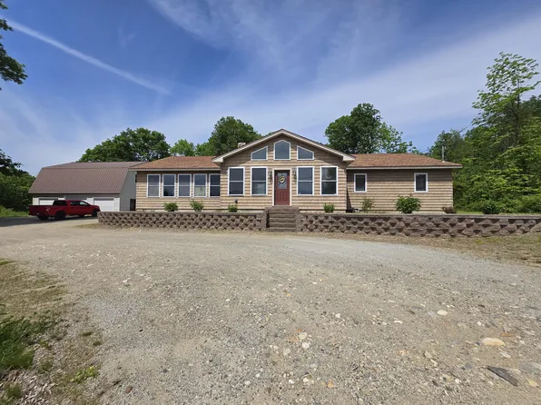 166 Howes Corner Road, Turner, ME 04282