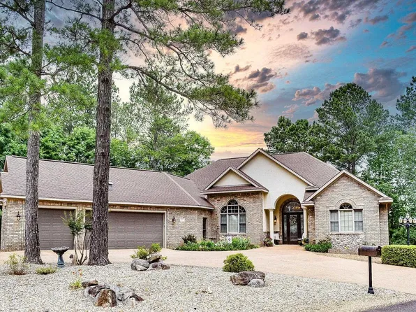 1 Vereda Ln, Hot Springs Village, AR 71909