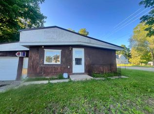 101 W Rollman St, Bowler, WI 54416