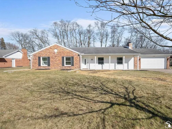 7130 Glenmore Dr, Lambertville, MI 48144