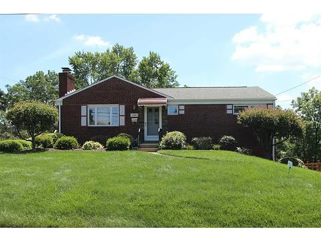 5665 Clark Ave photo 1
