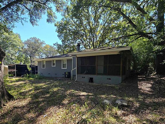 5th image of 1529 Foster Ave