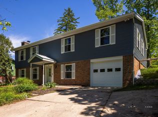 49 Canterbury Dr, Athens, OH 45701