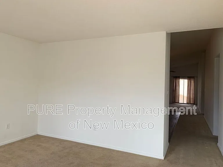 915 Blackbird Dr SW — Photo 4