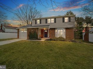 13 Holt Rd, Newark, DE 19711