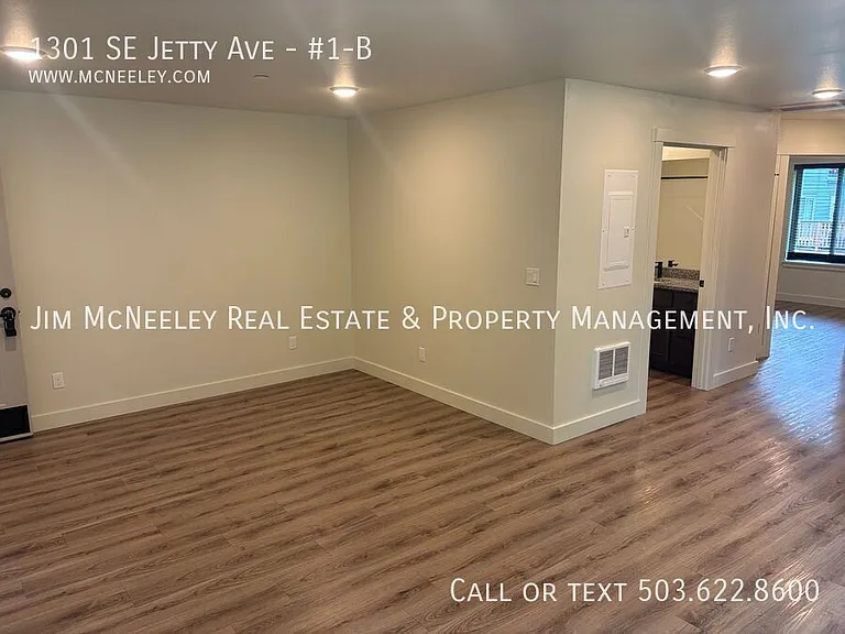 1301 SE Jetty Ave #1-B — Photo 7