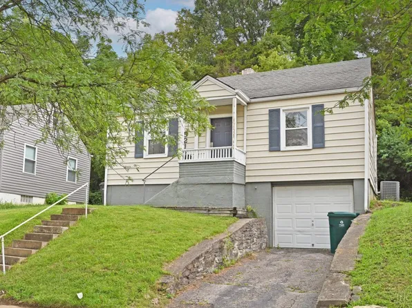 5214 Charloe St, Cincinnati, OH 45227