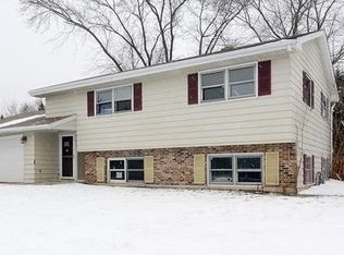 4809 Jeffrey St, McHenry, IL 60051