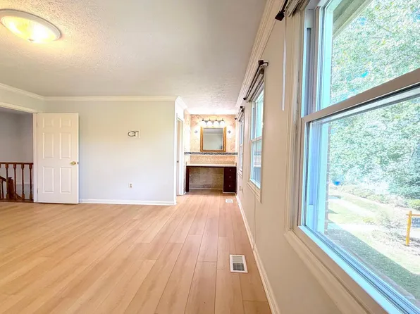 12437 Sky Blue Dr, Germantown, MD 20874