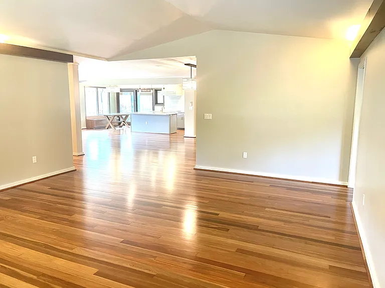 1009 Lunaai Pl — Photo 4