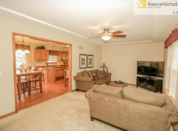 GREAT ROOM AND KITCHEN