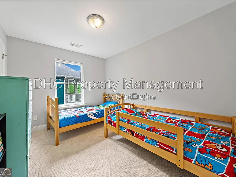 1765 Stoney Creek Dr SE — Photo 17