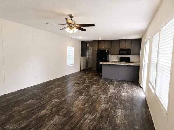 153 Goodlett Dr, Clarksville, TN 37042