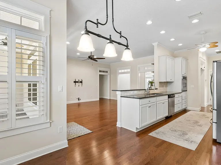 1600 Highland Dunes Way — Photo 12