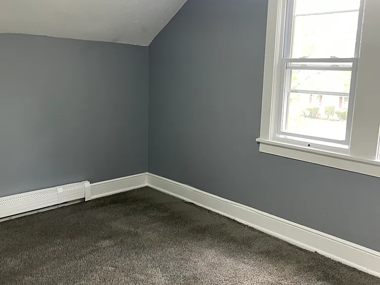 256 Buffalo Ave — Photo 13