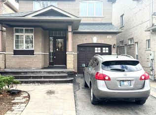 31 Moraine Dr, Vaughan, ON L4H 2E3