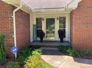 70 Ginfield Ct, Coosada, AL 36020