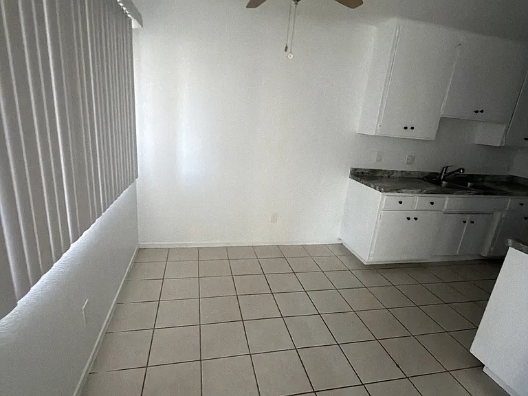 849 Cherry Ave #B — Photo 2