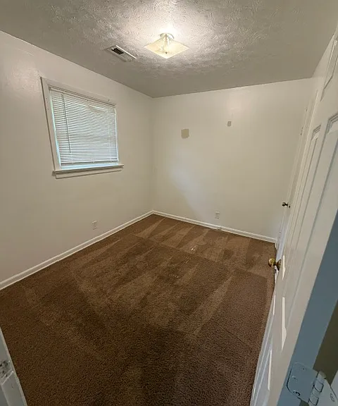12332 Mason Ave — Photo 5