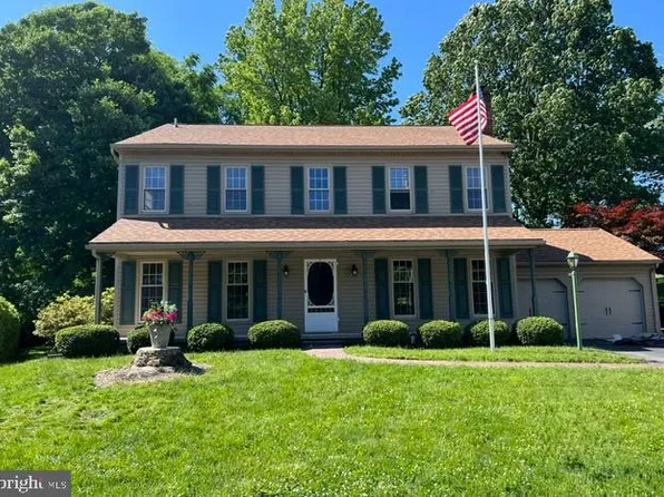 2870 Travis Ct, York, PA 17403
