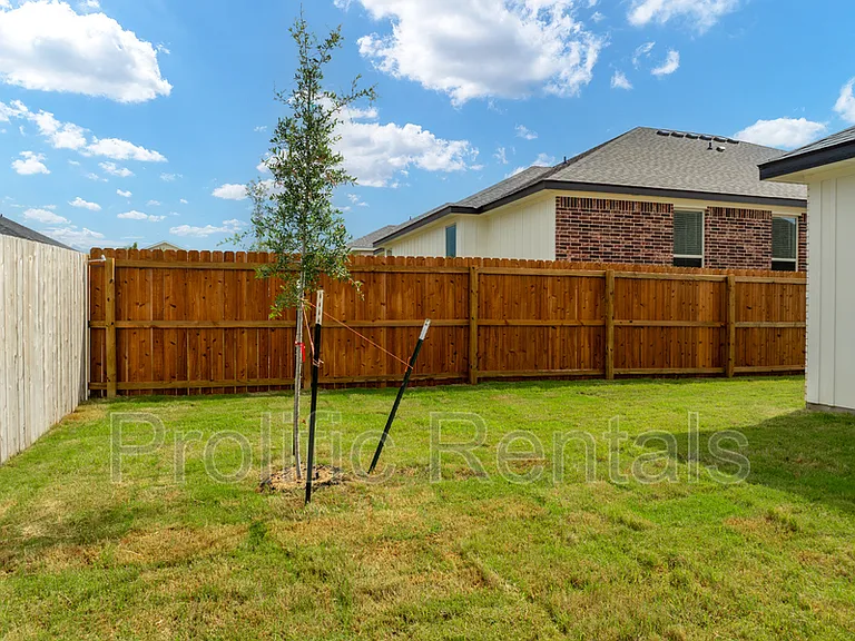 5109 Rose Petal Ct #1 — Photo 24