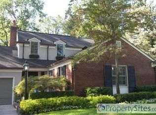 267 Abbey Rd, Birmingham, MI 48009