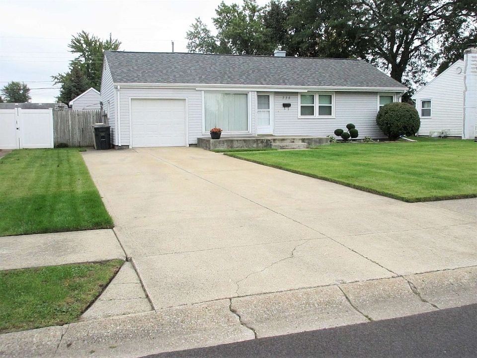 1st image of 738 Sylvan Ln